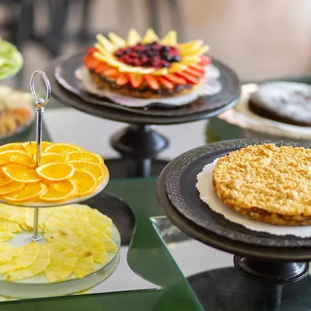 Condor-new 2024-con Piscina ホテル 2*