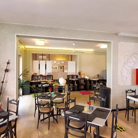 Hotel Condor-New 2024-Con Piscina 2*