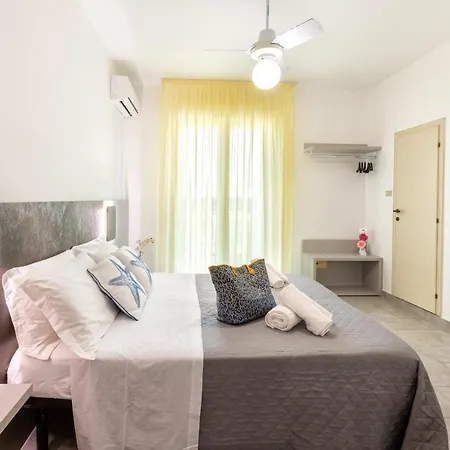 Hotel Condor-New 2024-Con Piscina Riccione