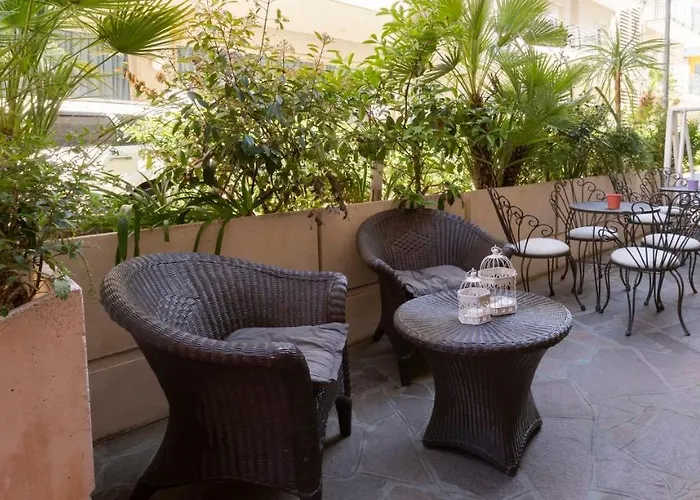 Otel Condor-new 2024-con Piscina Riccione