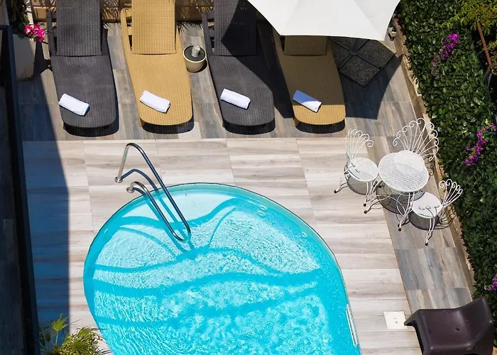 Condor-new 2024-con Piscina מלון