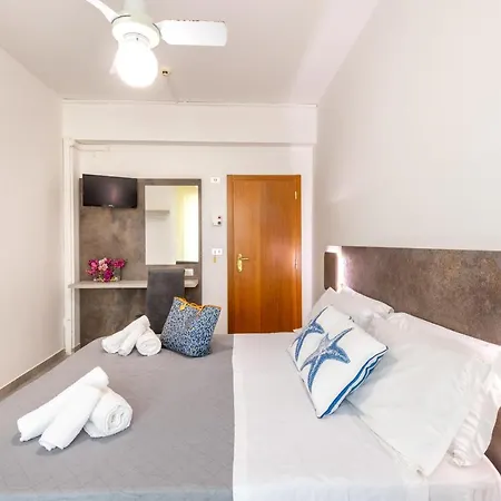 Hotel Condor-new 2024-con Piscina