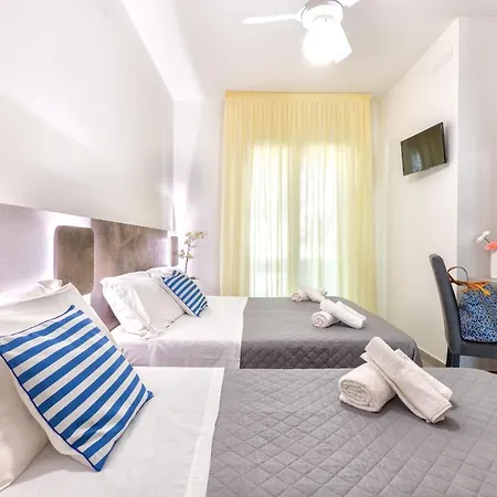 Hotel Condor-new 2024-con Piscina