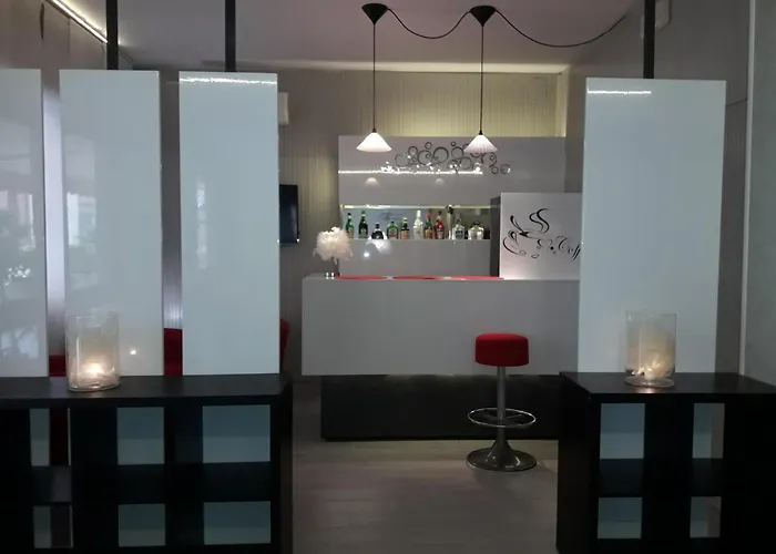 Hotel Condor-New 2024-Con Piscina 2* Riccione