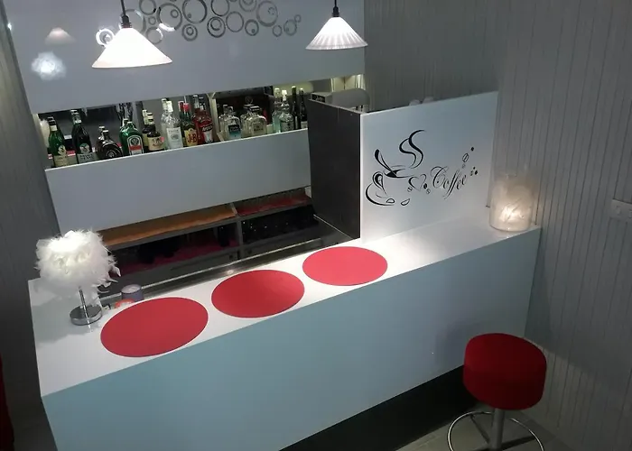 Condor-new 2024-con Piscina 호텔 2*