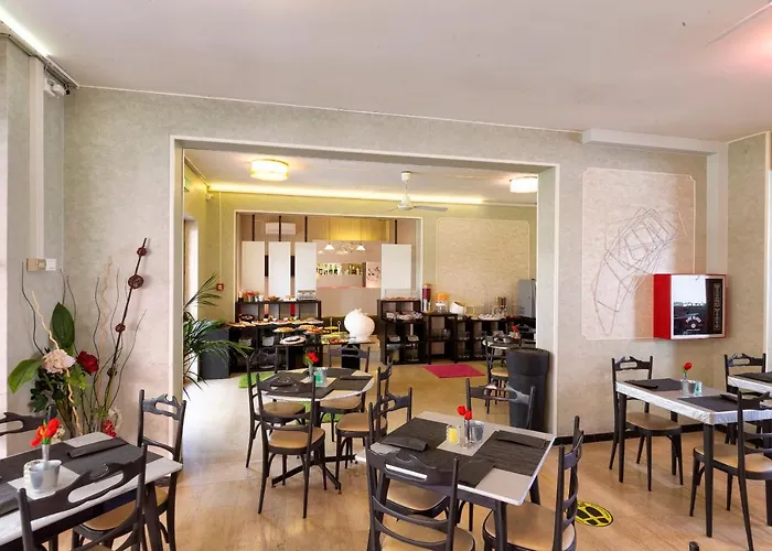 Hotel Condor-New 2024-Con Piscina 2*