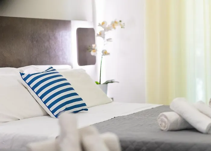 Hotel Condor-New 2024-Con Piscina