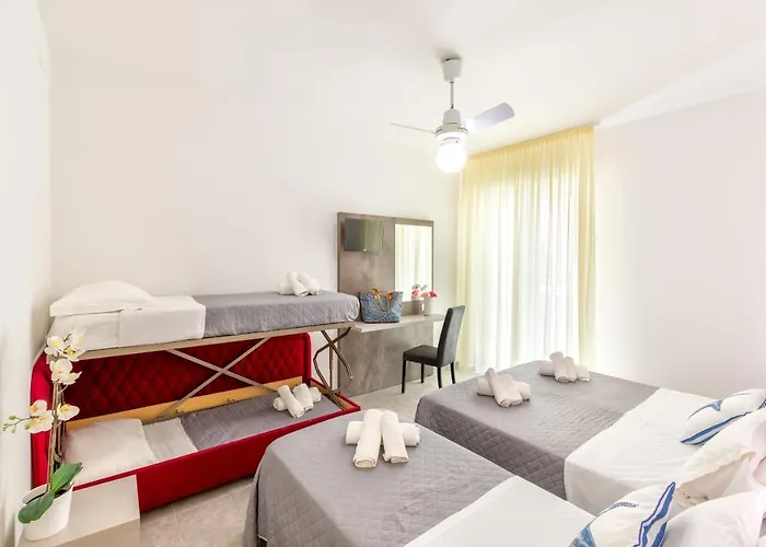 Hotel Condor-New 2024-Con Piscina Hotel 2*