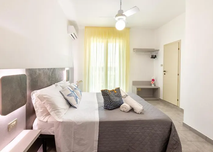 Hotel Condor-New 2024-Con Piscina Riccione