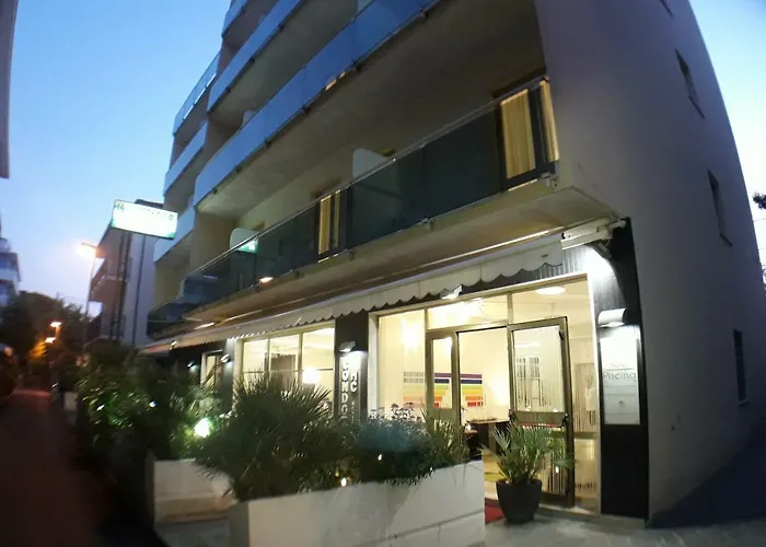 Hotel Condor-New 2024-Con Piscina 2*